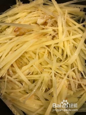 美味的香芹土豆丝
