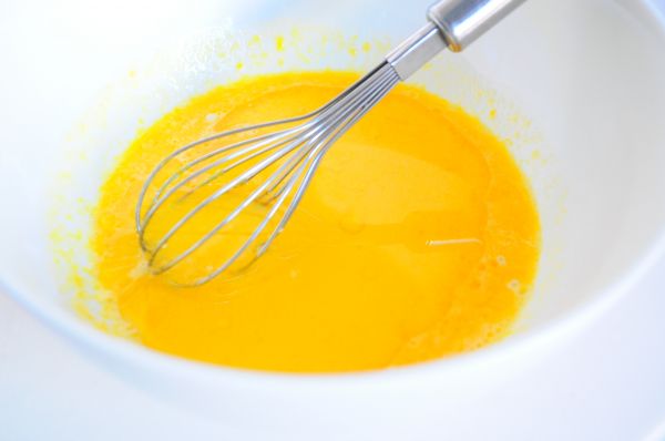 戚风栗蓉蛋糕卷