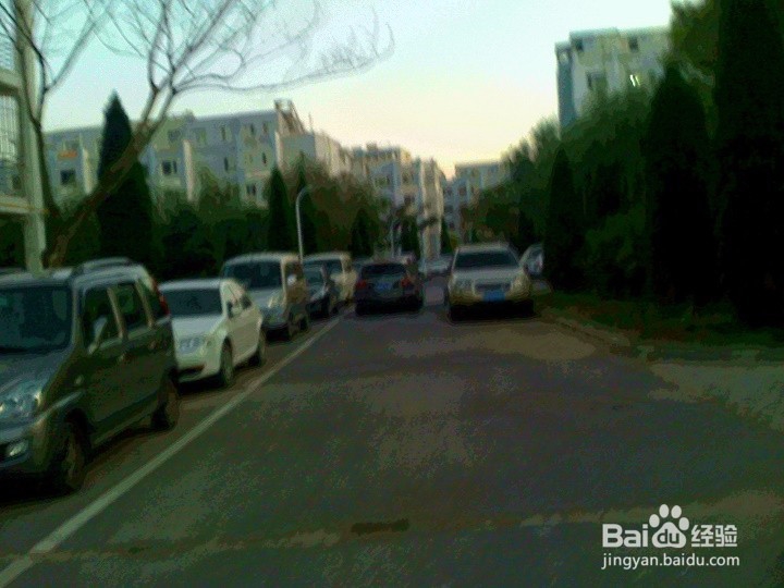 车辆在小区道路上怎样转弯倒车