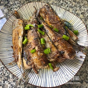 香煎秋刀鱼的美味做法