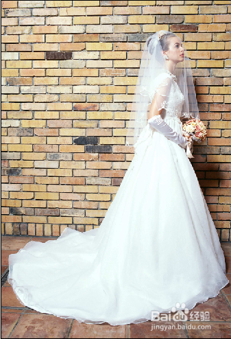 PS--使用抠图工具把花朵贴到白色婚纱上