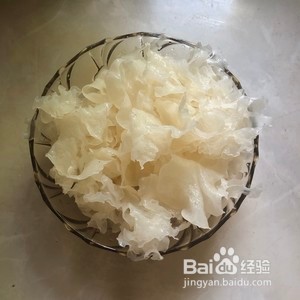 【夏食】银耳红枣莲子汤