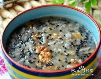 分享黑芝麻核桃粥做法