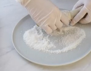 制作葡萄干糯米卷的方法