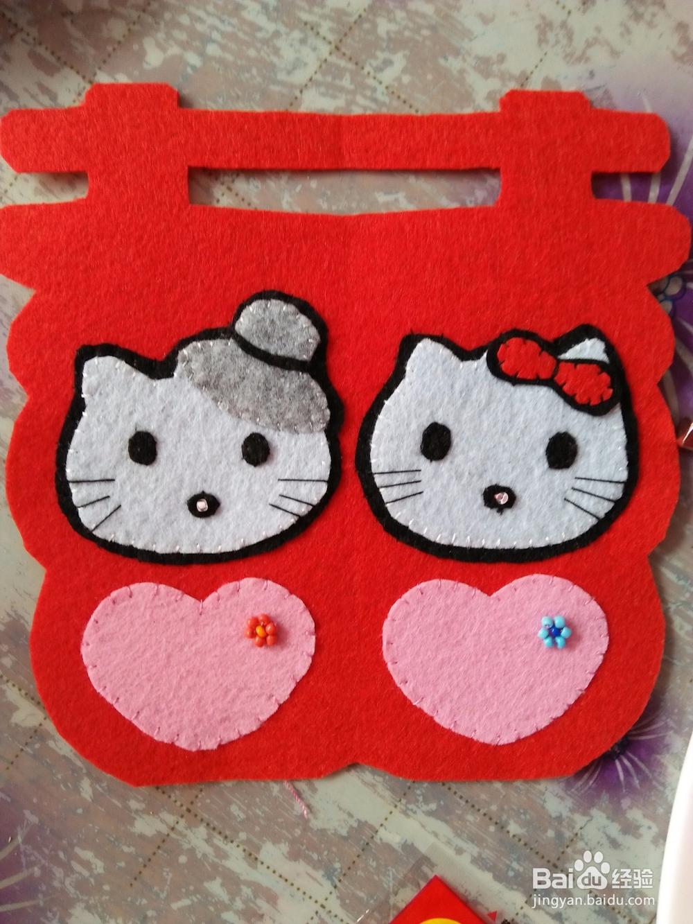 不织布带有红双喜的hello kitty怎么做