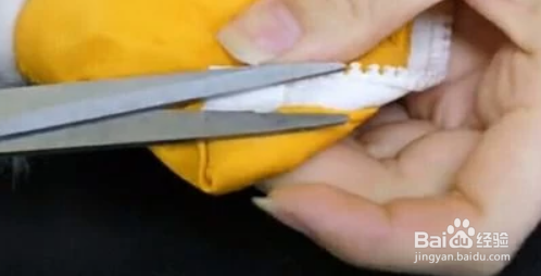 拉链固定插口坏了怎么修