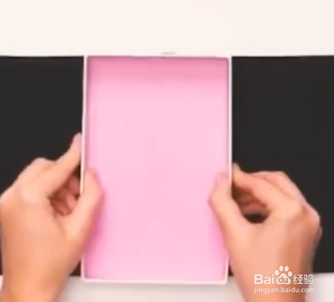 如何用旧衣服制作收纳袋