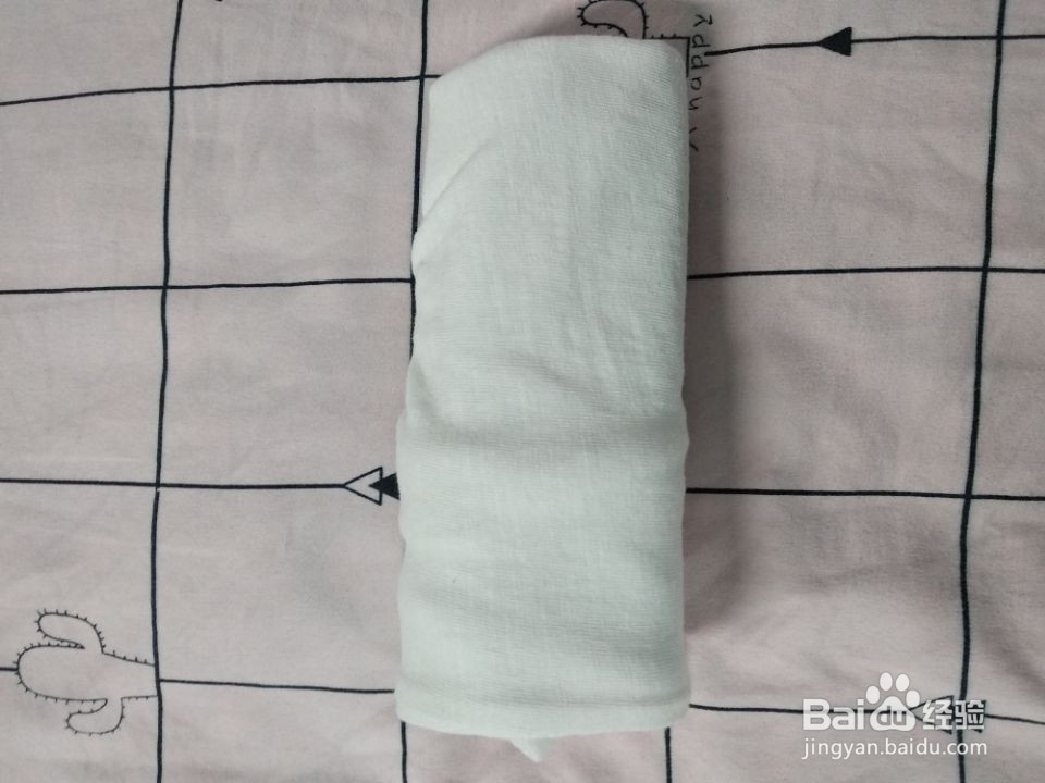 T恤怎么叠更整齐?