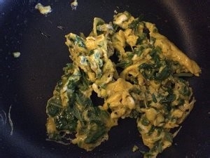 养生食补香椿炒蛋的做法