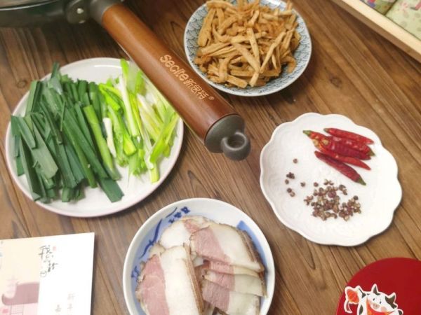 风味萝卜干炒腊肉