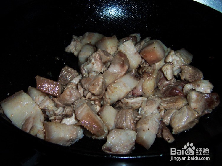 家常土豆炖红烧肉的做法
