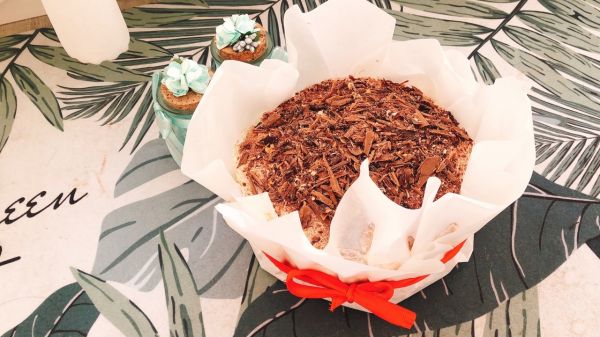 8寸巧克力黑森林生日蛋糕