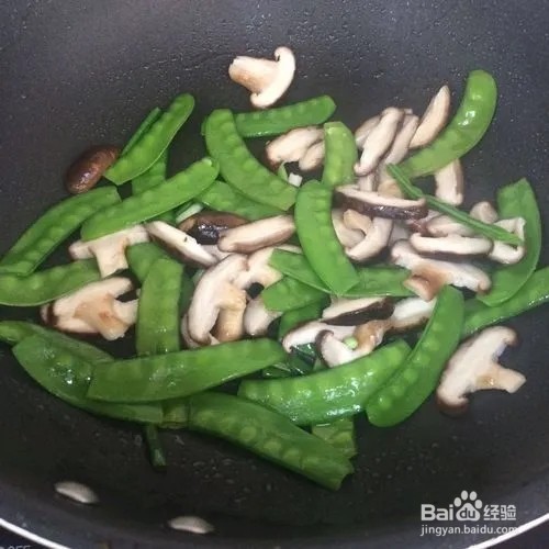 荷兰豆炒香菇