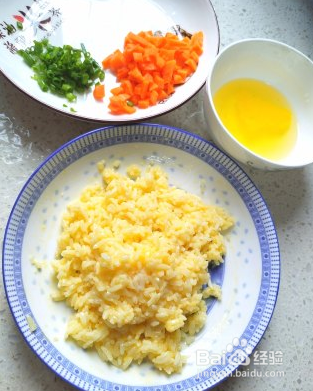 黄金炒米饭怎么做