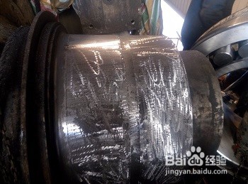 辊压机轴承位磨损在线紧急修复经验方法