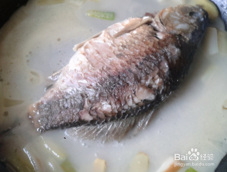 鲫鱼豆腐汤的做法