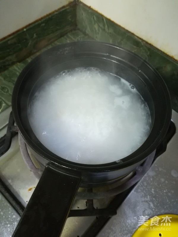 南瓜干贝粥的做法