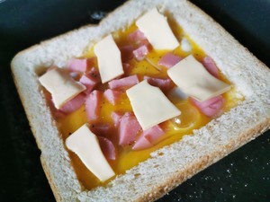 火腿芝士煎蛋吐司