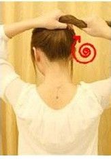 时尚侧边扭扭蓬松马尾新扎法