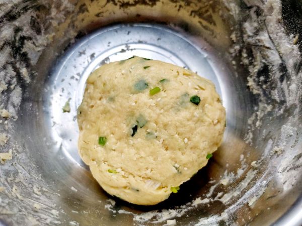 营养酥脆黄油香葱鸡蛋小饼干