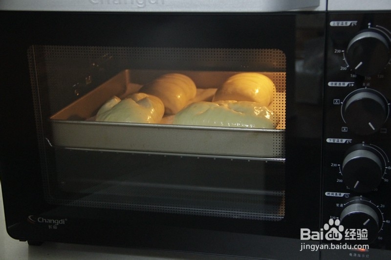 好吃简单的牛奶餐包做法教程