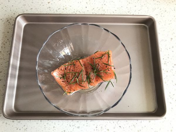 迷迭香烤三文鱼