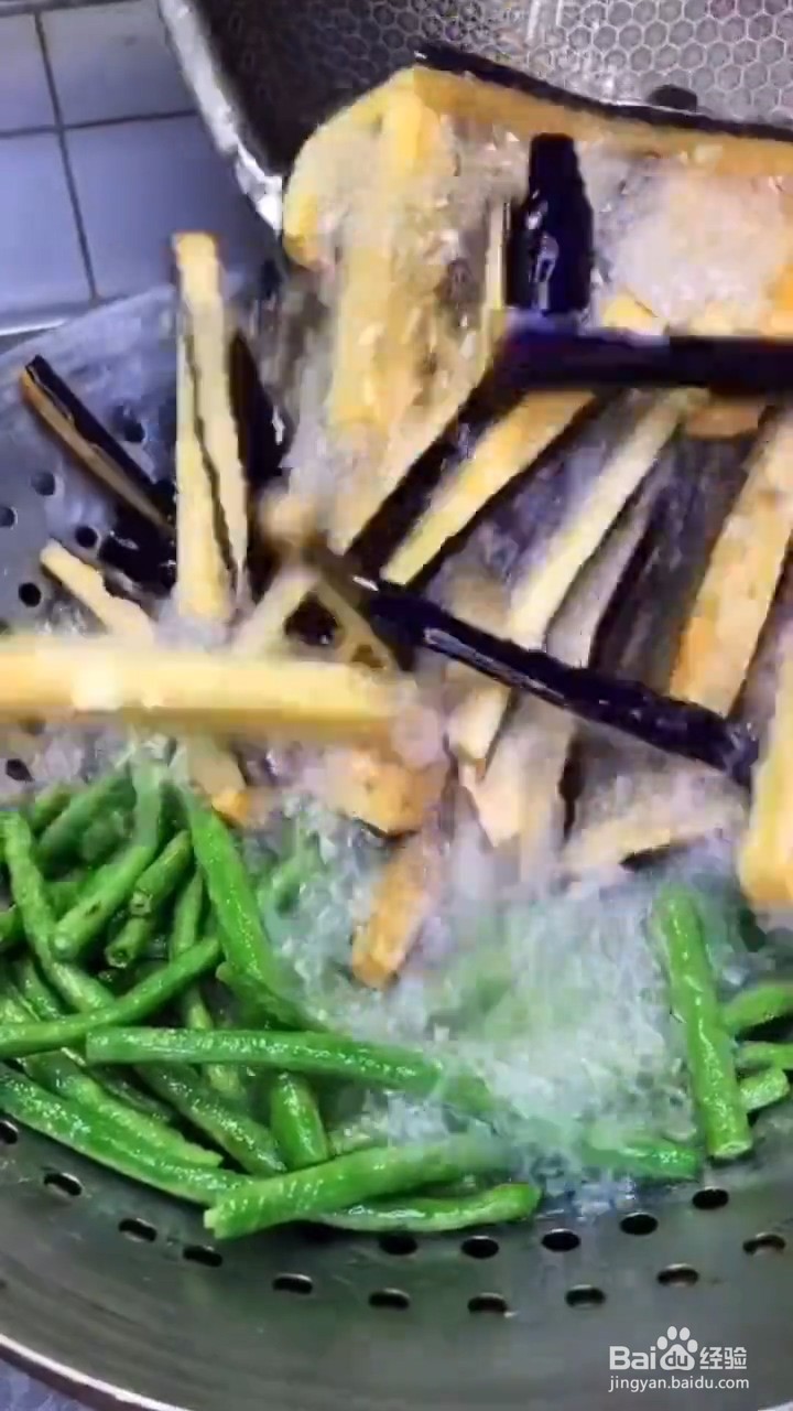 如何制作茄子炒豆角