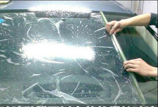 如何去掉洗车挡风玻璃防雨镀膜