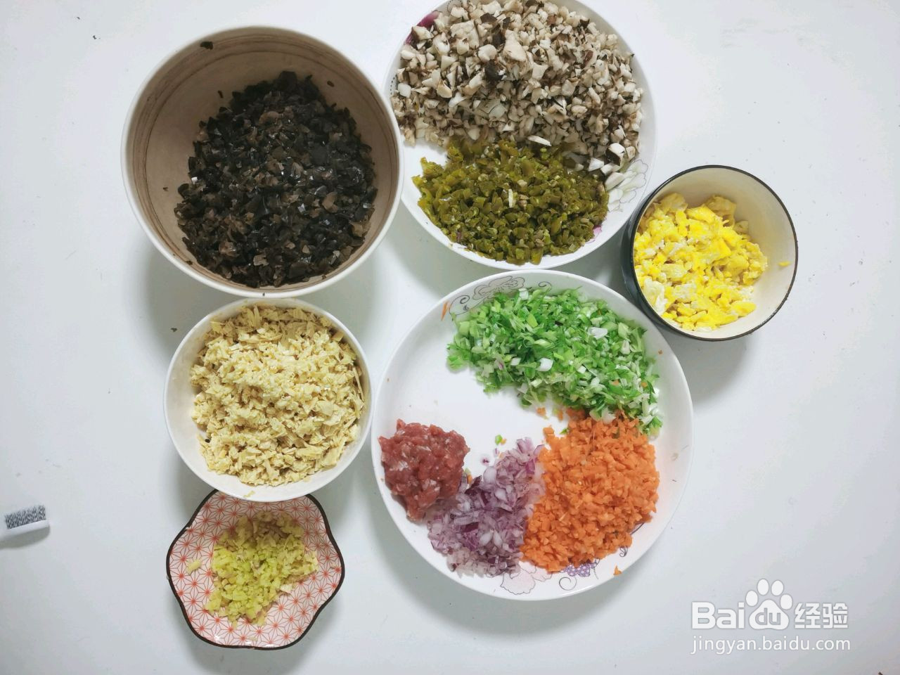 酸豆角鸡蛋包的做法