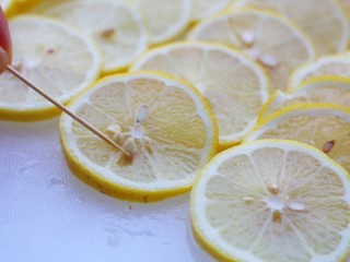 夏季饮品柠檬蜂蜜水