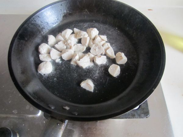 青豆玉米炒鱼丸