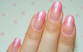 哪种美甲视频教程好?教你画粉色蝴蝶型美甲教程