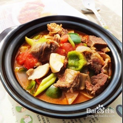 家常菜番茄蘑菇炖牛肉的做法