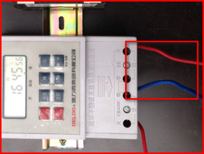 三菱三菱FR-D700变频器如何设置外部启动与外部模拟量控制