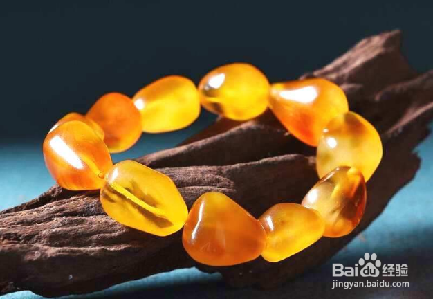 女人戴蜜蜡的禁忌