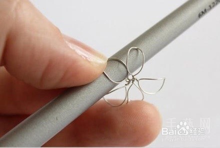 指甲油变身小清新花环