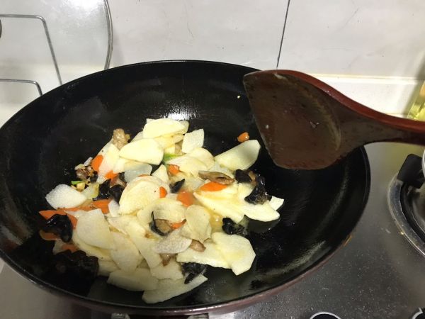 春季清炒山药萝卜