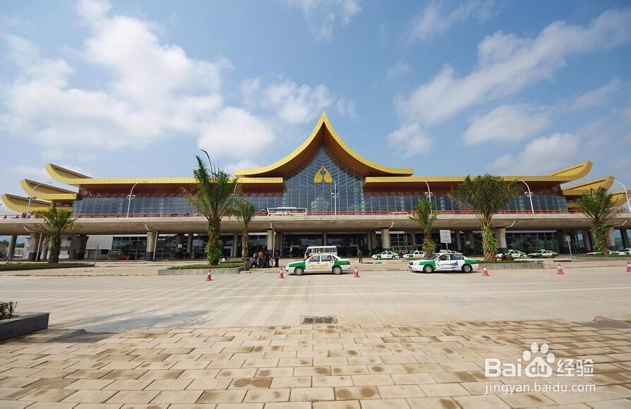 如何到达云南西双版纳民族风情村