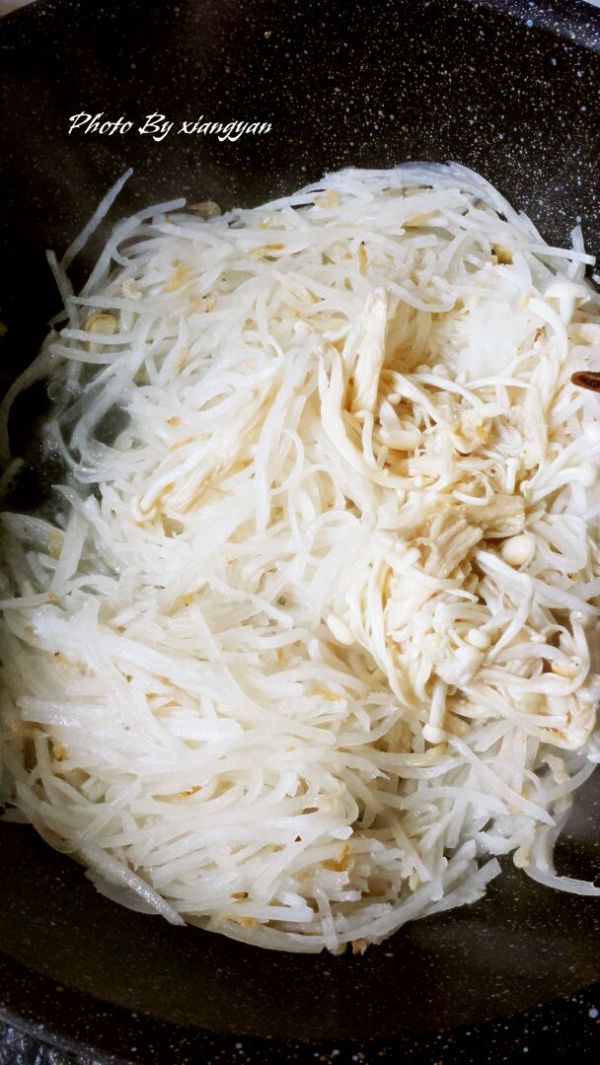 金针菇萝卜丝虾皮