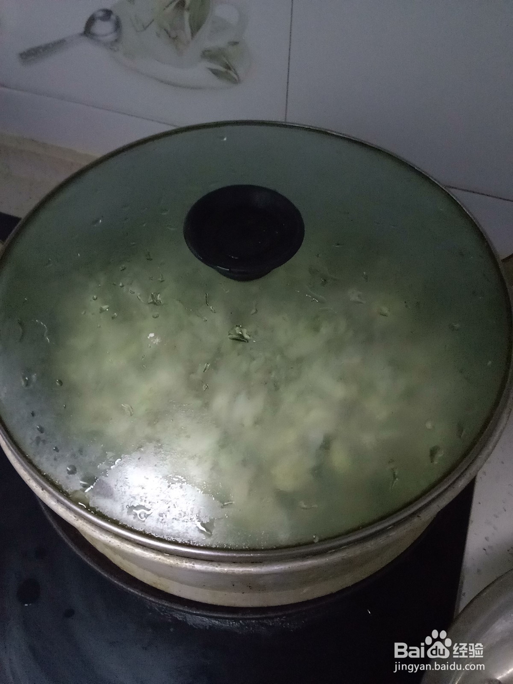 简单的家常蒸槐花