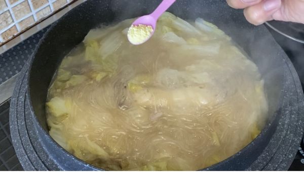 浓汤白菜炖粉条