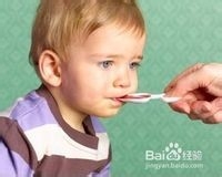 如何科学地给婴幼儿吃药