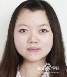 如何利用BB霜遮盖肌肤瑕疵 真人示范+步骤