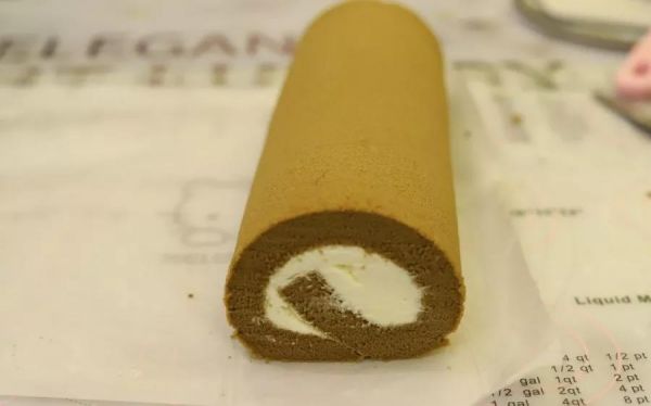 咖啡戚风蛋糕卷