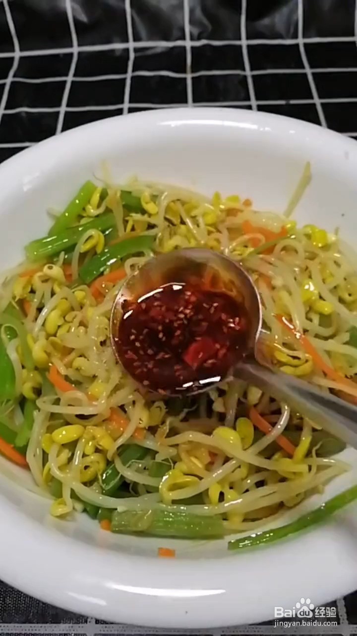 如何烹饪芹菜炒豆芽