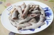 解馋小零食：泡椒凤爪香