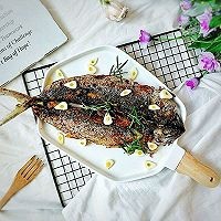 制作油煎鲅鱼