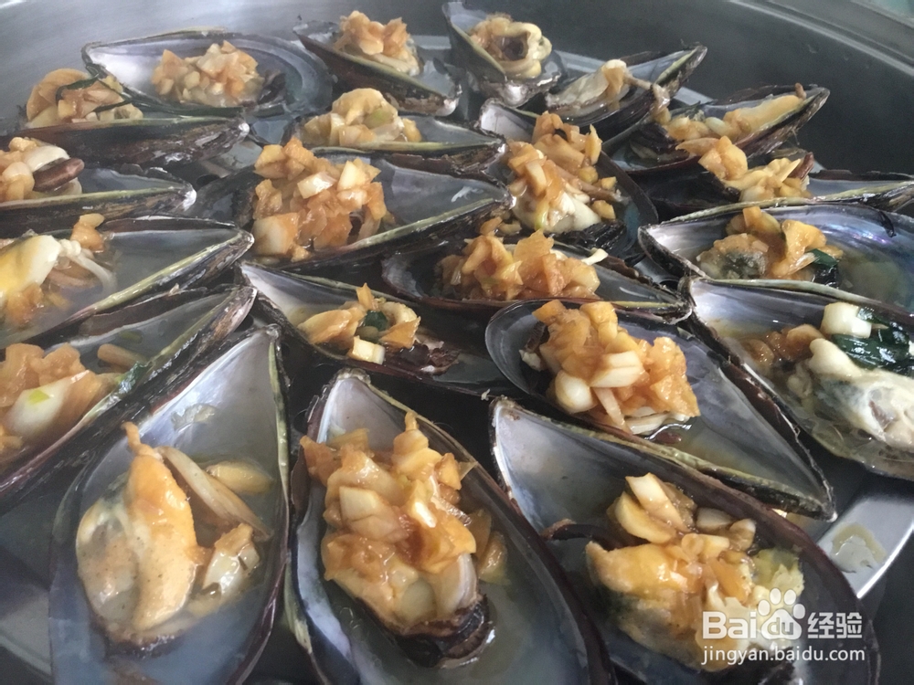 自己做蒜蓉蒸青口贝海鲜美食