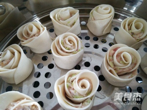 玫瑰花形饺子