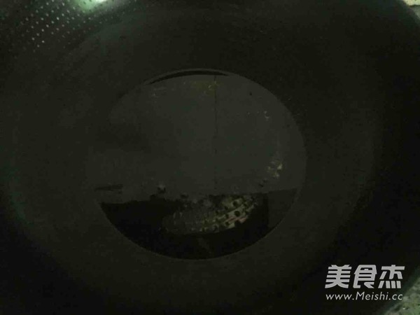 蒜香牛蛙的做法